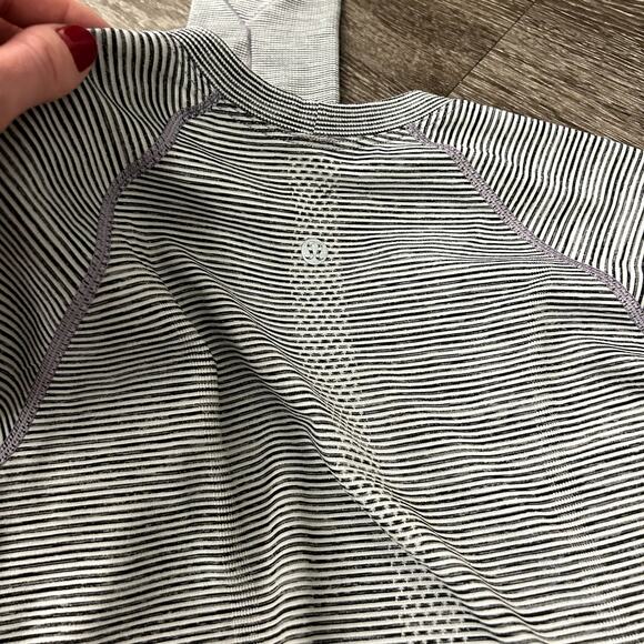 EUC Lululemon Swiftly Tech Long Sleeve 2.0 Tetra Stripe Asphalt Grey /Violet US8 - Picture 9 of 16